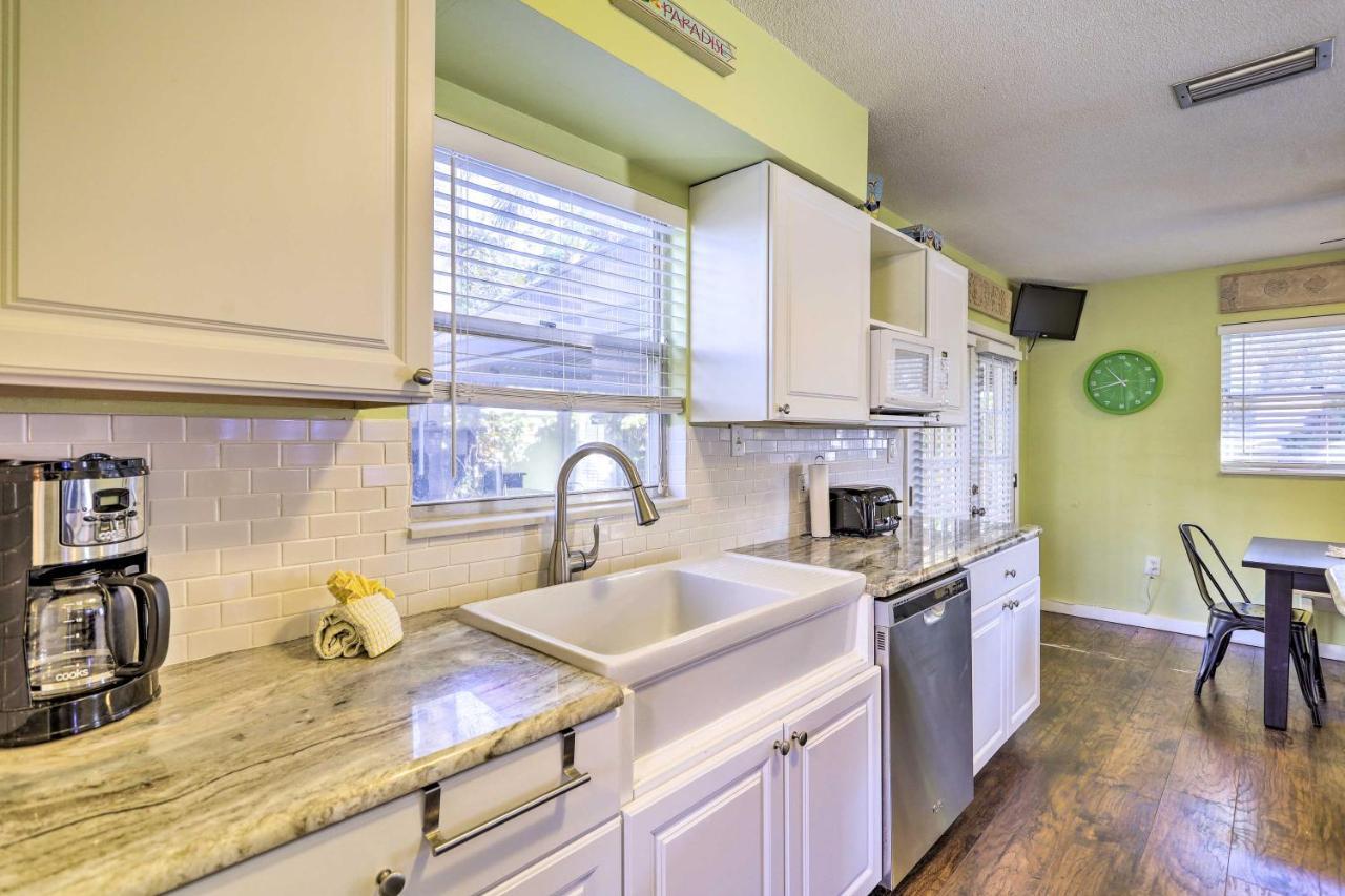 Cape Canaveral Cottage With Hot Tub Walk To Beach Экстерьер фото