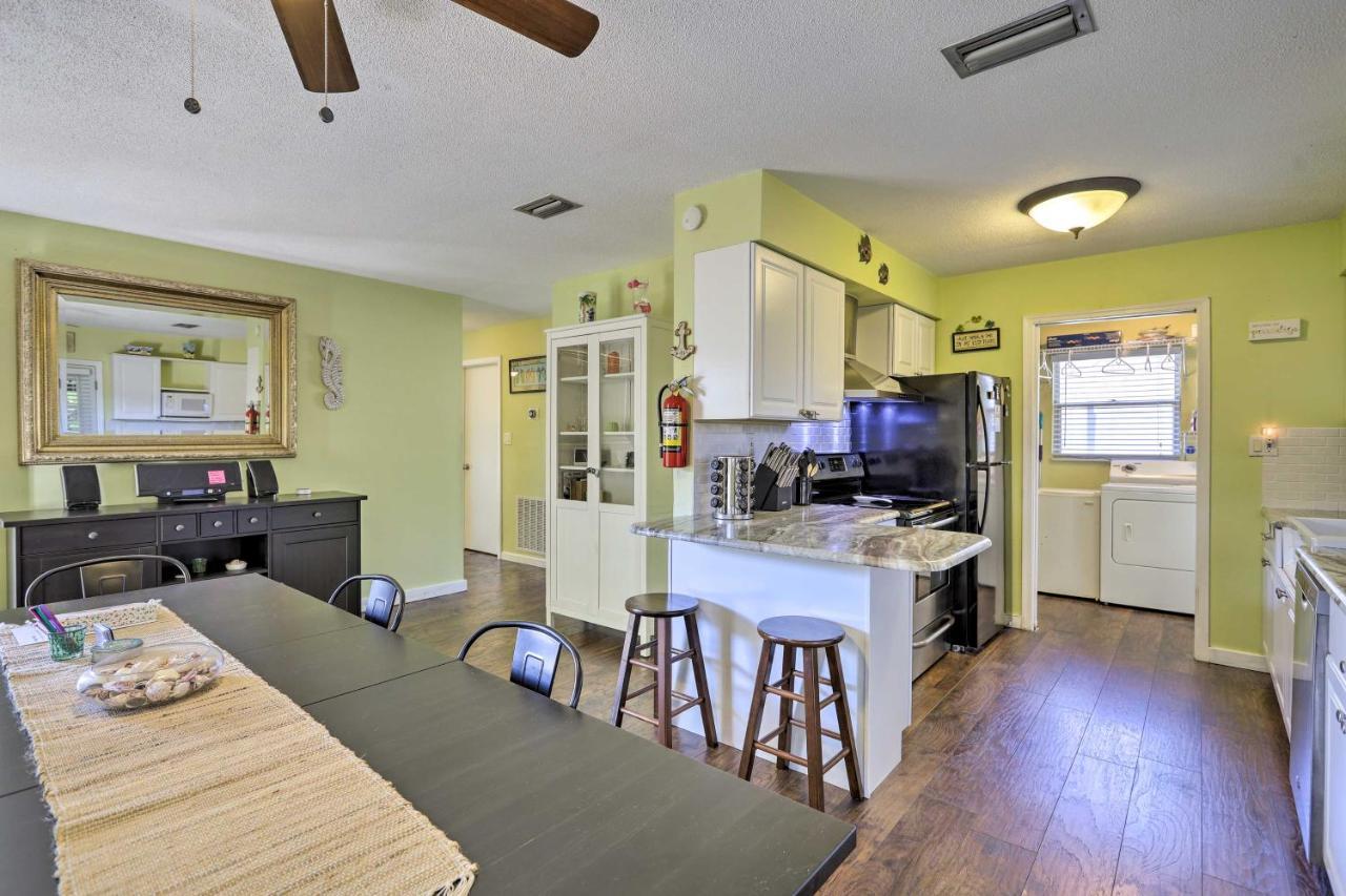 Cape Canaveral Cottage With Hot Tub Walk To Beach Экстерьер фото
